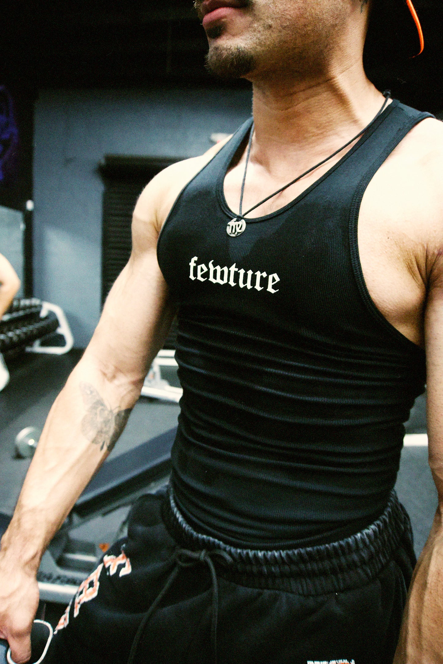 Anniversary Fewture Compression Tank in Black