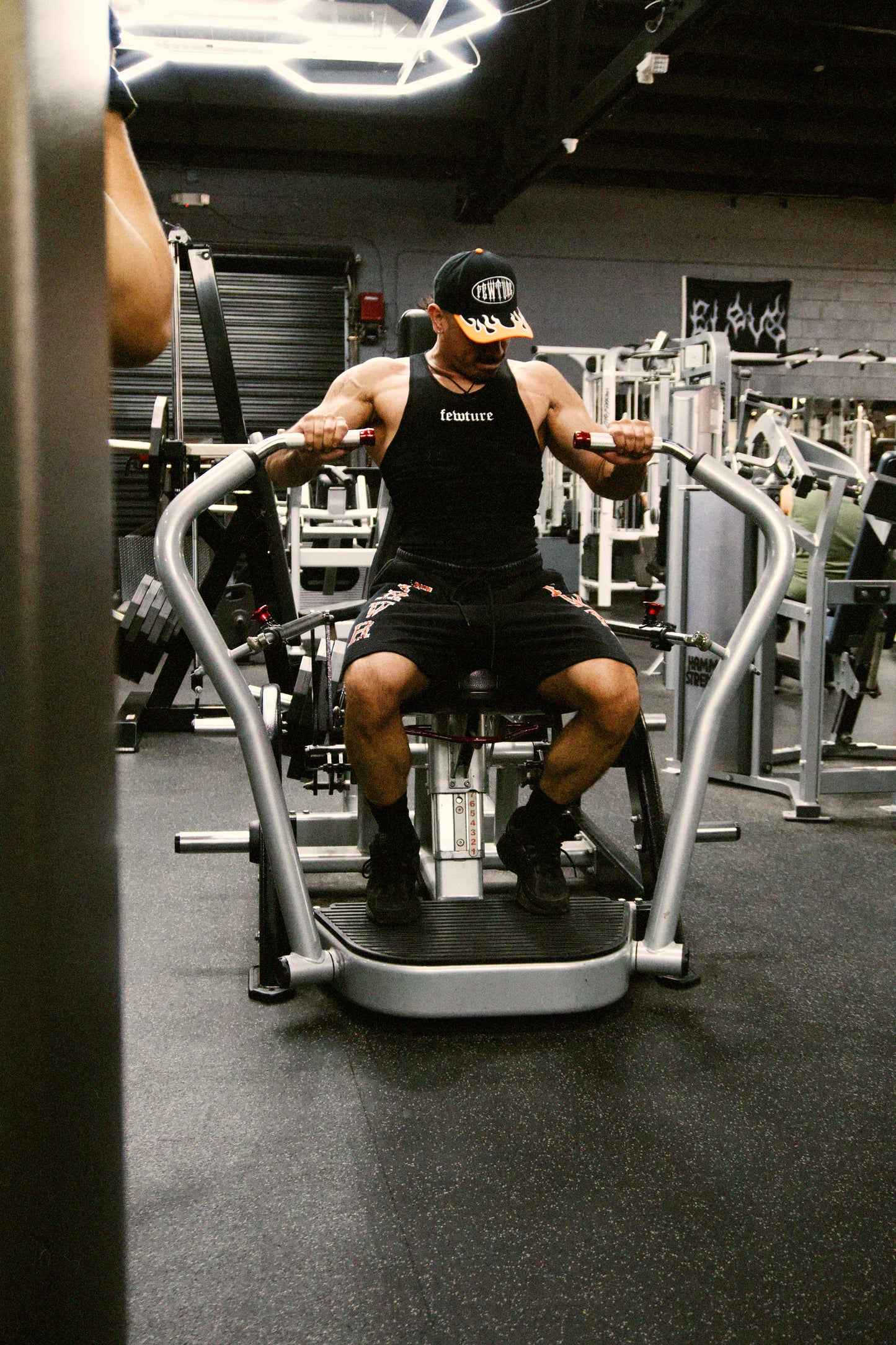 Anniversary Fewture Compression Tank in Black