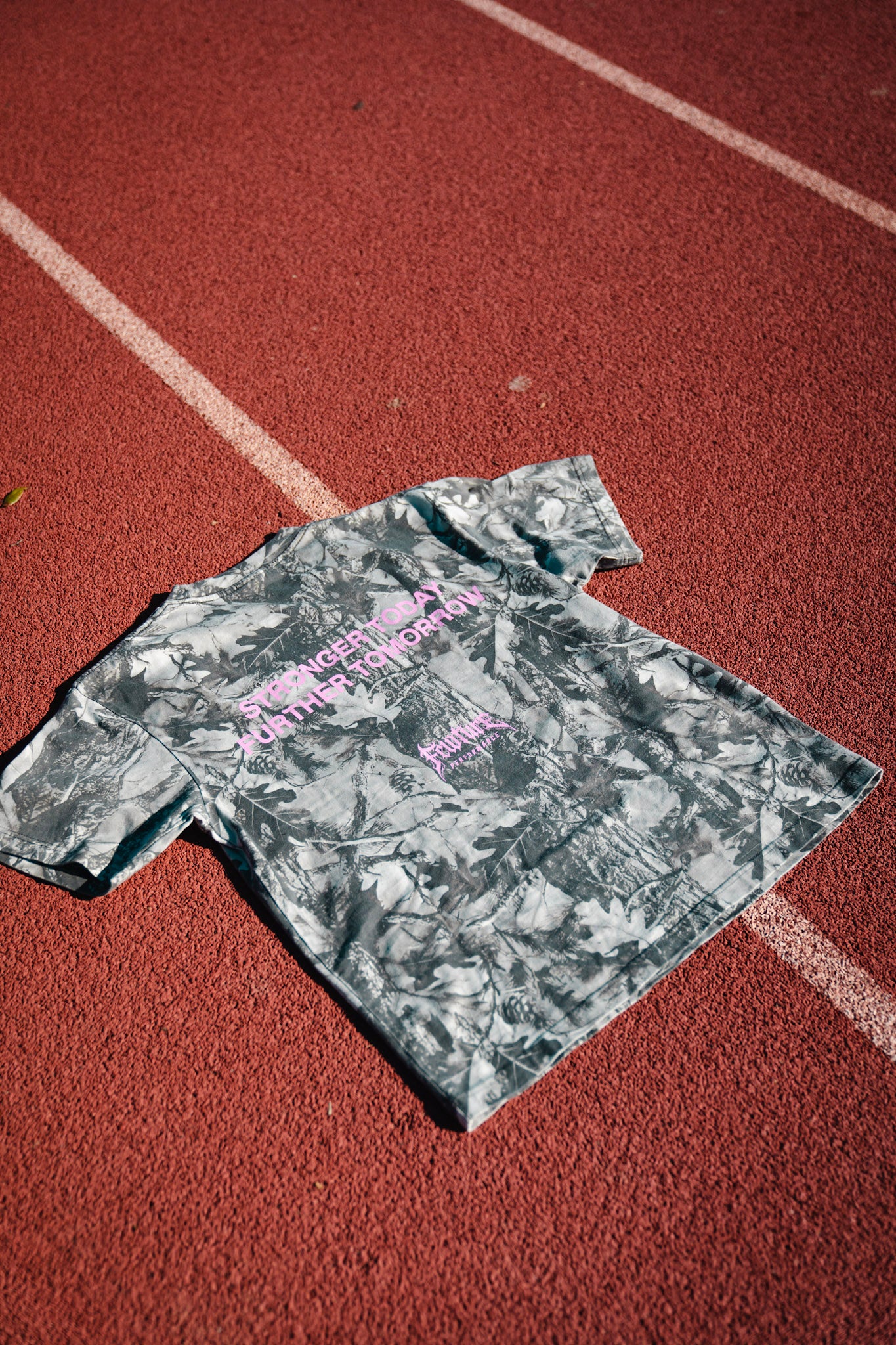 Fewture Performance Tee in Vintage Grey Camo