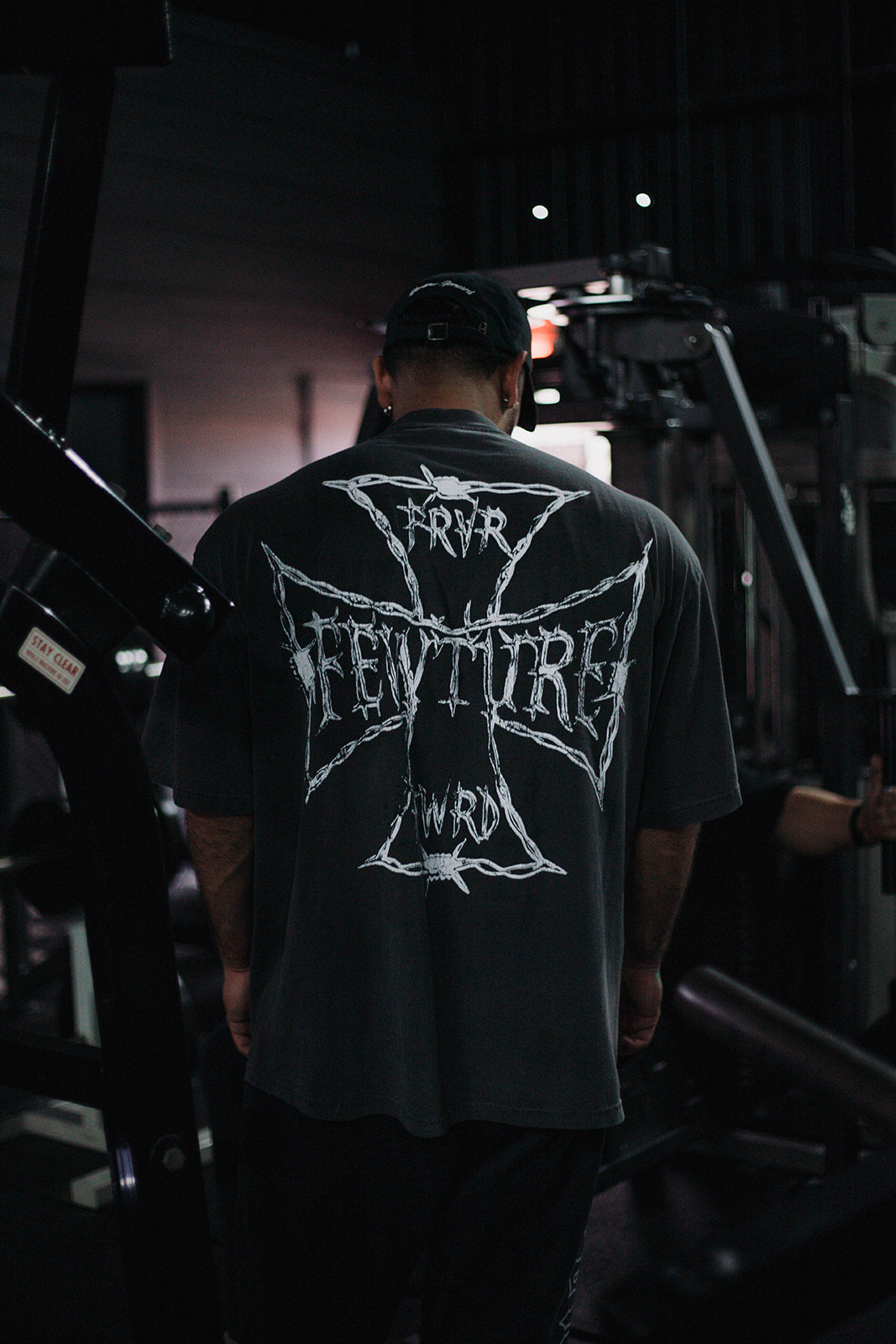 Fewture Chrome Cross Vintage Black Oversized Tee
